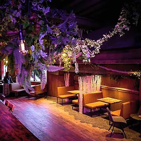 Restaurant Caribou 2*